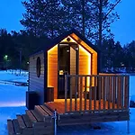Arctic Circle 3 רובניימי
